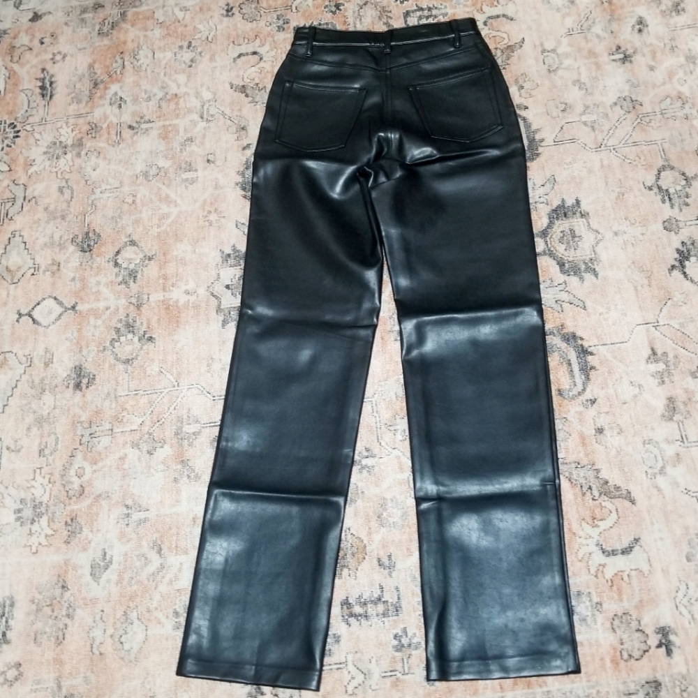 Wilfred Melina Vegan Leather Pant. Size: 0 - Picture 4 of 11